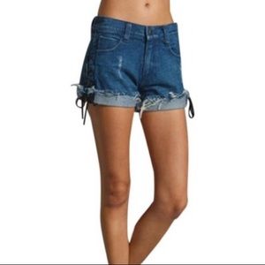 Jen’s Pirate Booty jean shorts NWOT